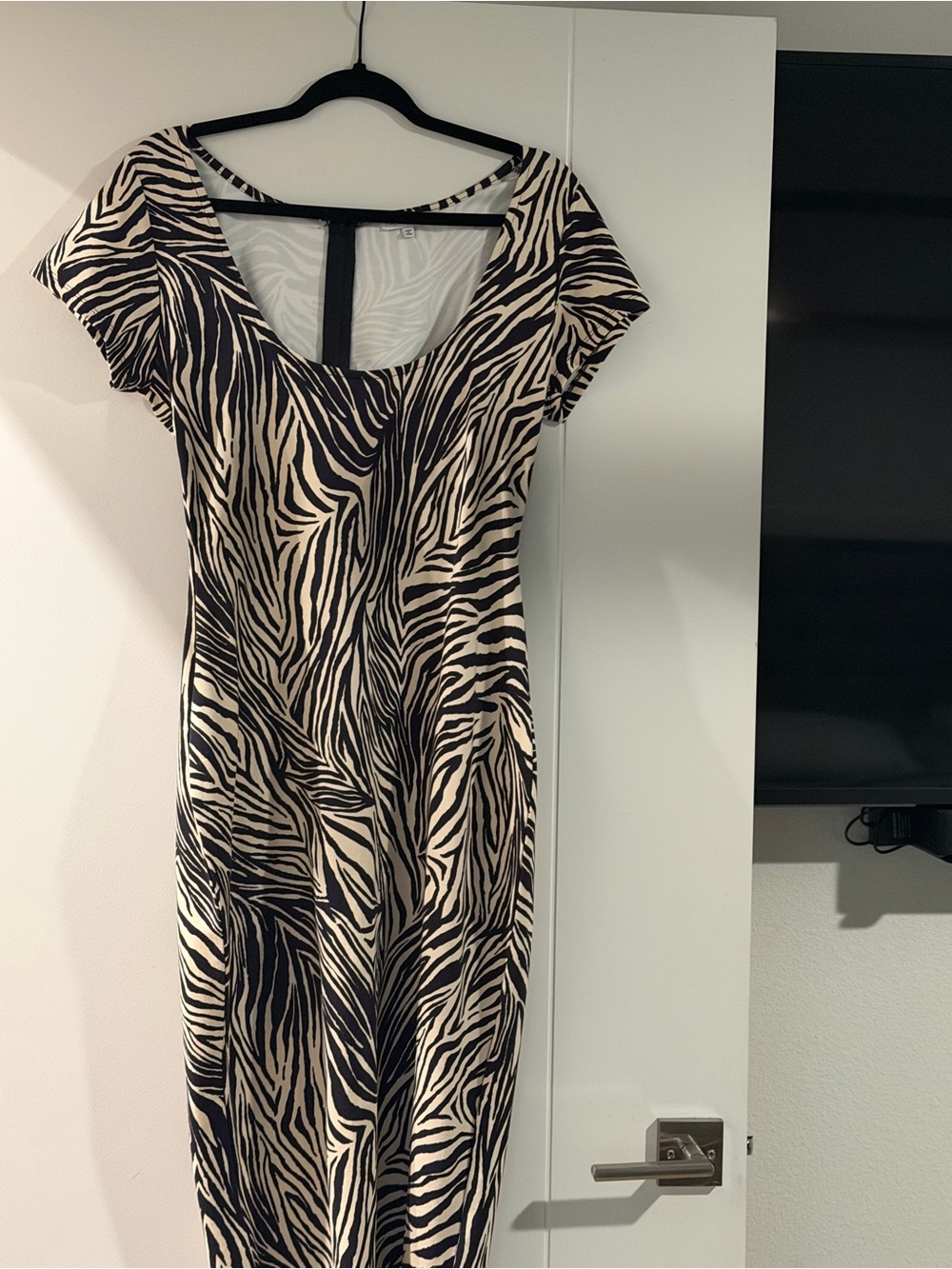 Zebra-Print Scoop Neck Women's Dress - Black & Cream